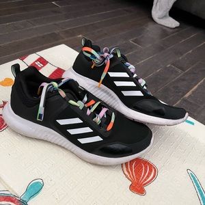 Women’s adidas tennis shoes